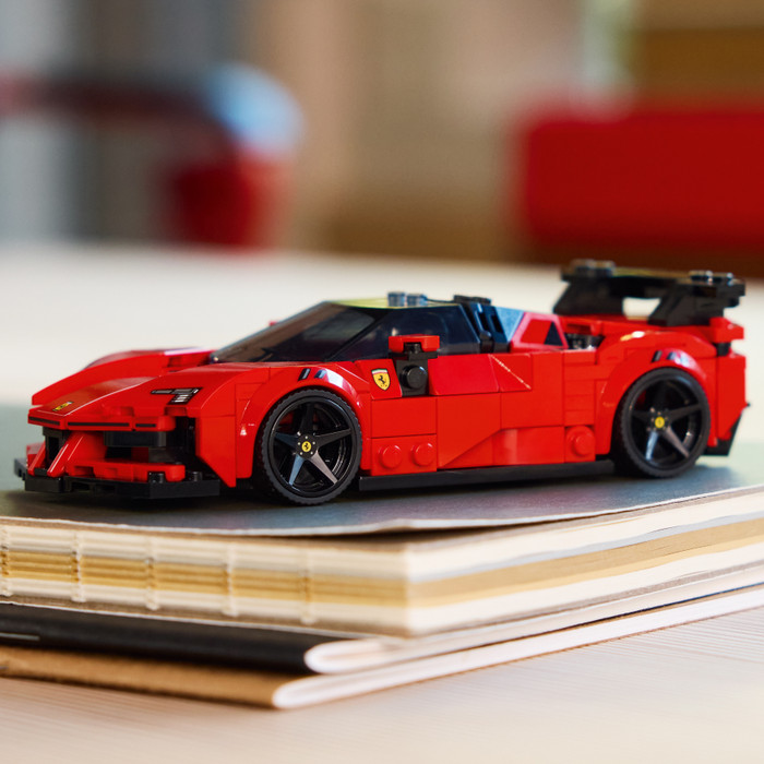 LEGO Speed Champions Ferrari SF90 XX Stradale Sportauto 77254 product in gebruik