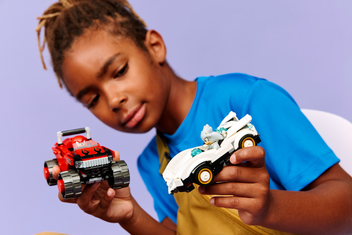 LEGO Sonic Silvers auto vs. Knuckles' monstertruck 77118 product in gebruik