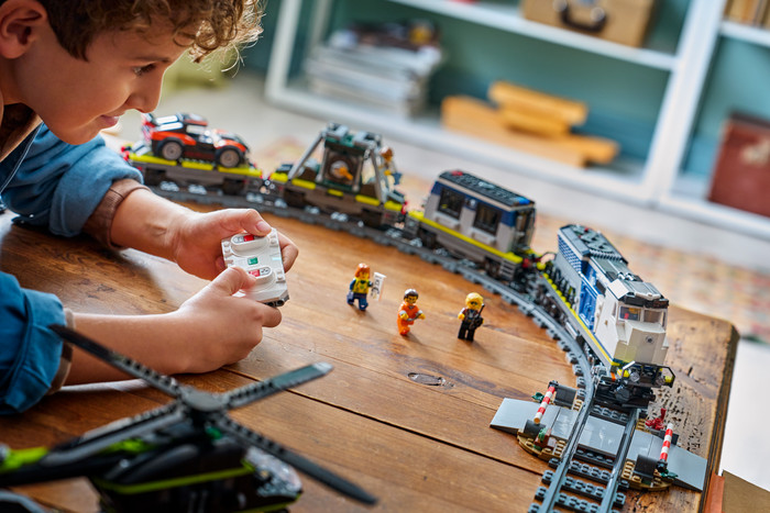 LEGO City Overval op politietrein 60508 product in gebruik