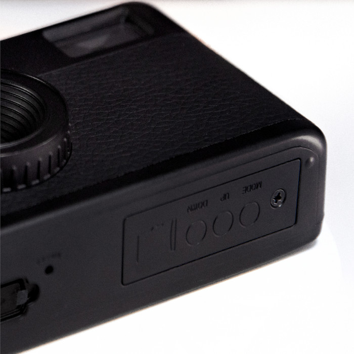 Campsnap digital camera Stealth Black detail