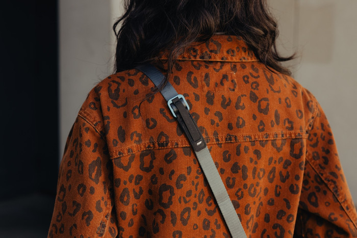 Peak Design Leash Ocean (Blauw) detail