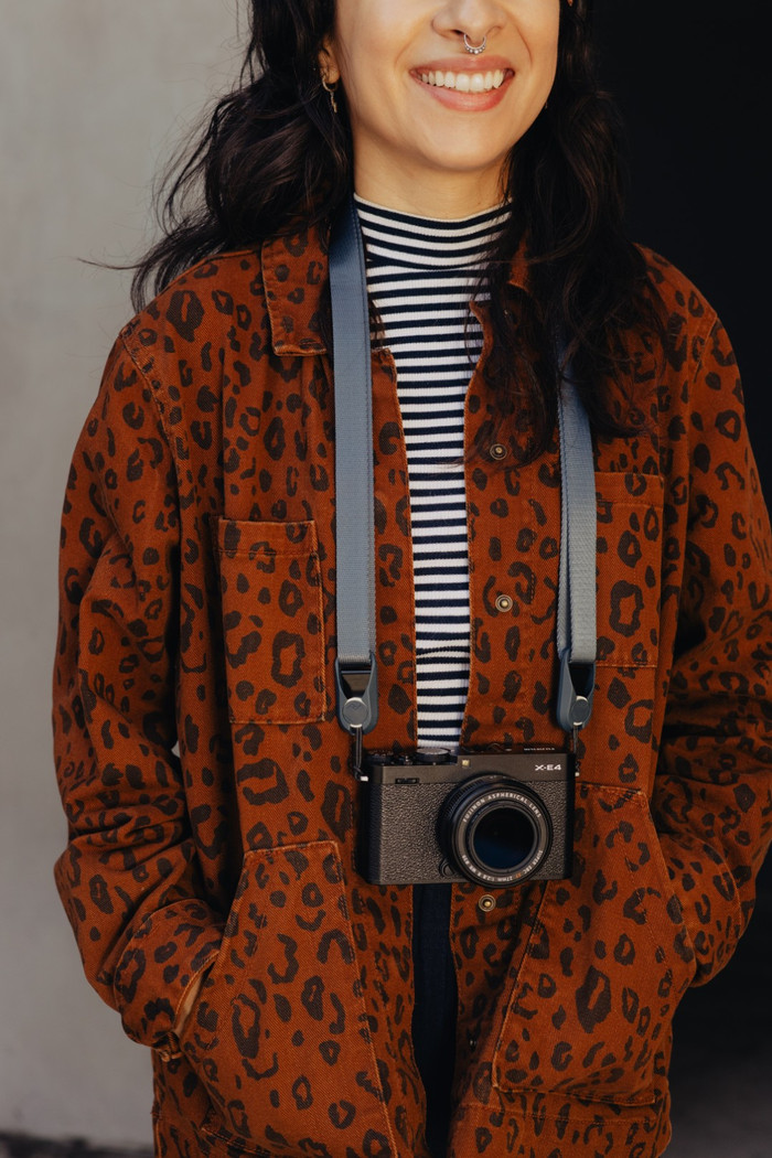 Peak Design Leash Ocean (Blauw) product in gebruik