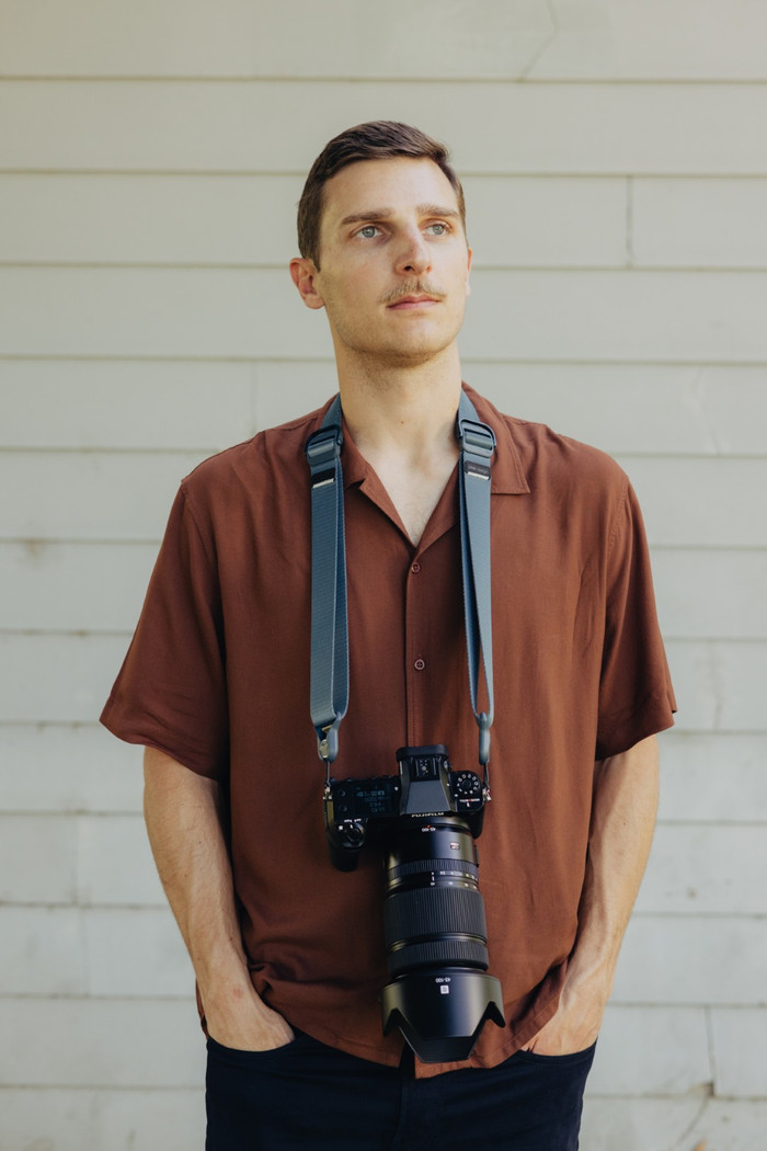 Peak Design Slide Lite Ocean (Blauw) product in gebruik