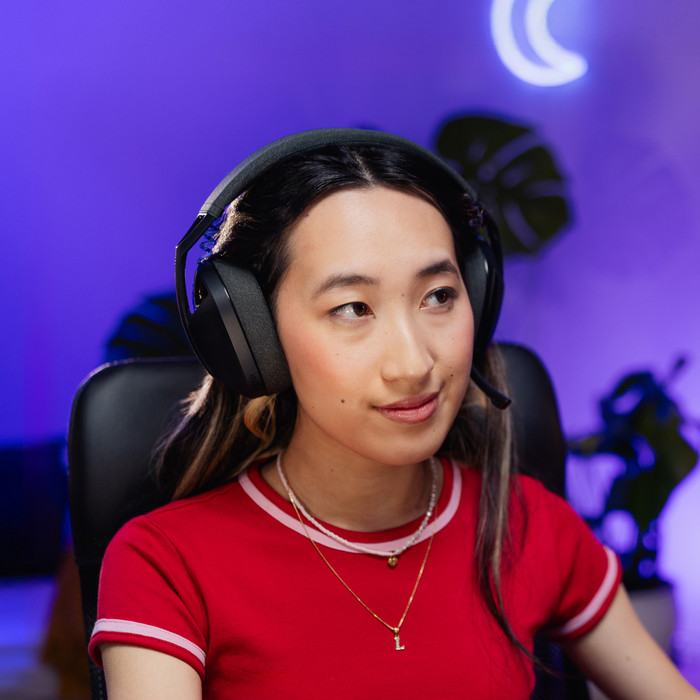 Logitech G321 Lightspeed Draadloze Gaming Headset Zwart product in gebruik