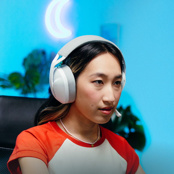 Logitech G321 Lightspeed Draadloze Gaming Headset Wit product in gebruik