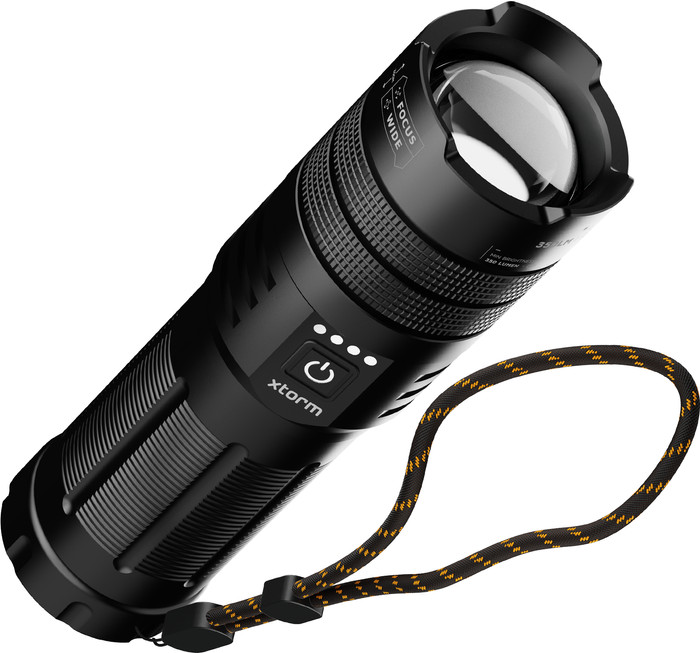 Xtorm Zaklamp Powerbank 10.500 mAh met Snelladen Zwart voorkant