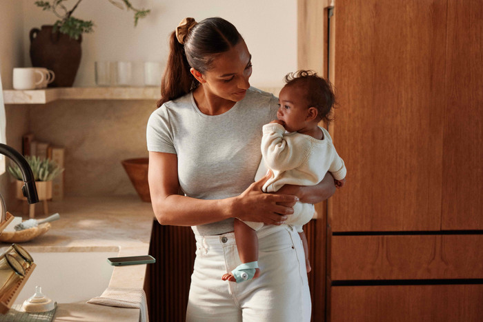 Owlet Dream Sock Dusty Rose OW-DS-RO product in use