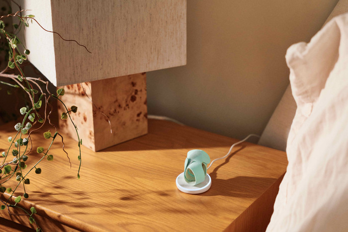 Owlet Dream Sock Bedtime Blue OW-DS-BL product in use