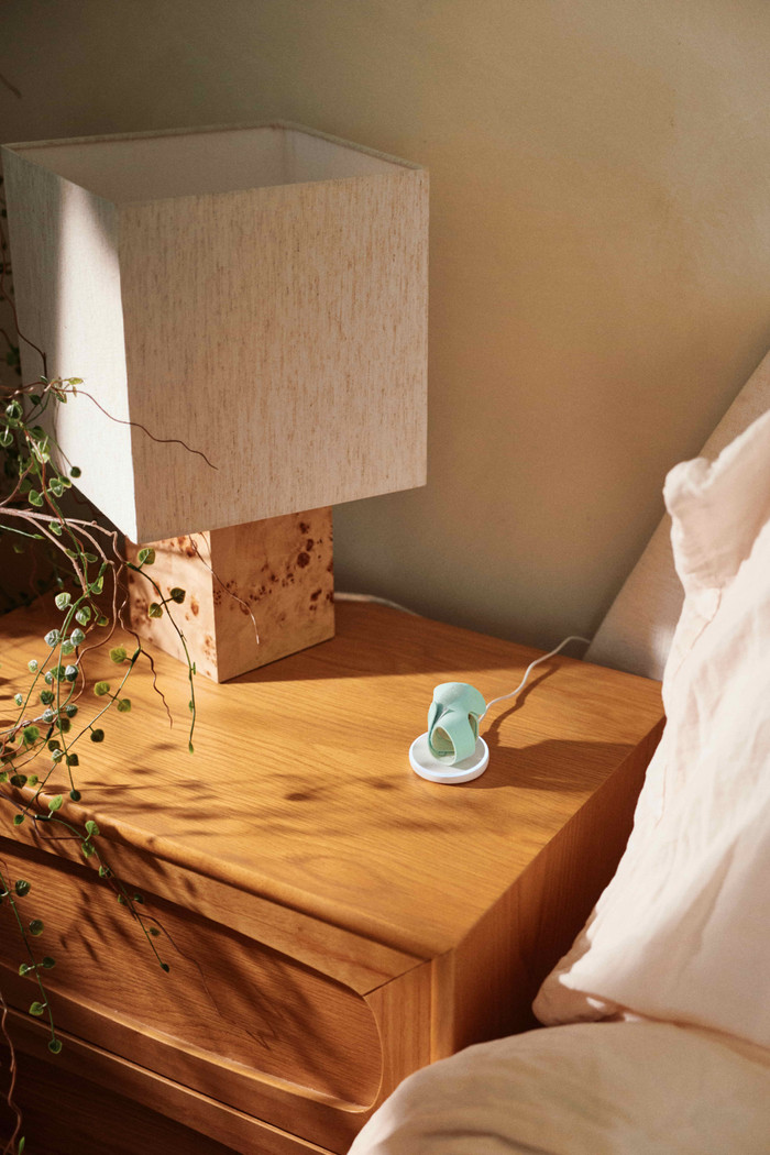 Owlet Dream Sock Bedtime Blue OW-DS-BL product in use