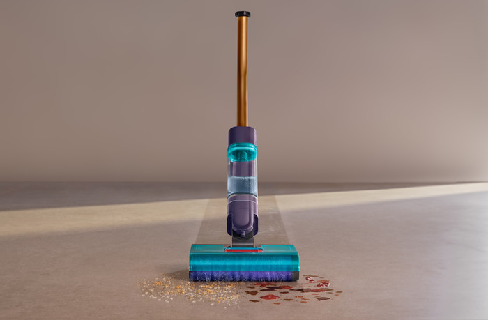 Dyson Clean + Wash Hygiene product in gebruik