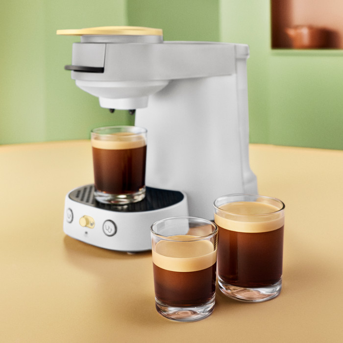 Philips Coffee Pad Machine Senseo Vibe CSA225/50 product in use