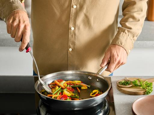 Tefal Master keramische koekenpan 24 cm product in gebruik