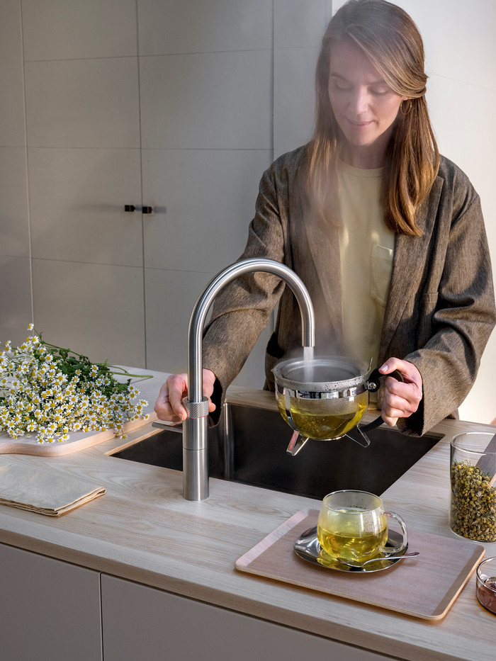 Quooker COMBI + Quooker Fusion Round Stainless Steel product in use