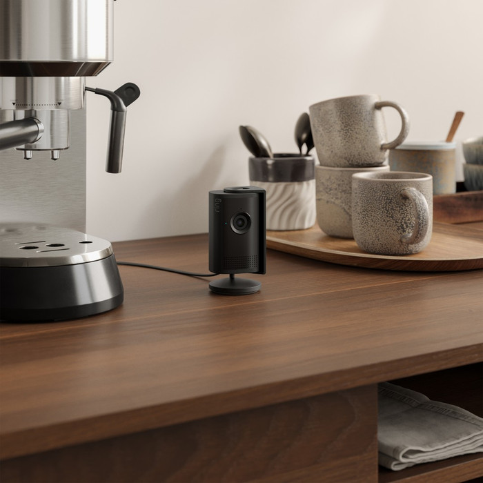 Ring Indoor Camera Plus Zwart product in gebruik