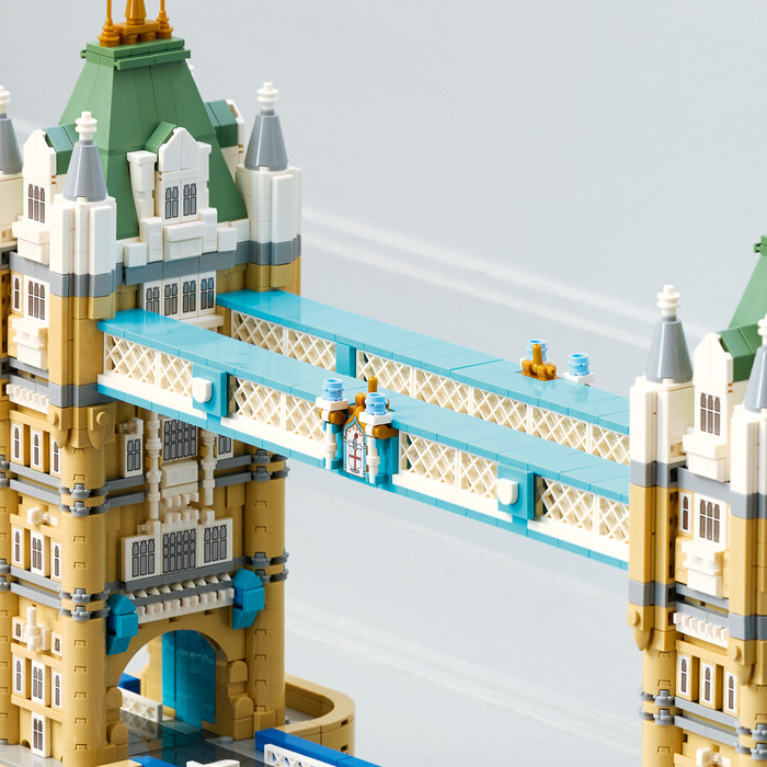 LEGO Architecture Tower Bridge 21067 detail