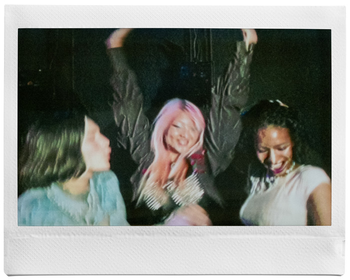 Fujifilm Instax Pal 2 Wit product in gebruik