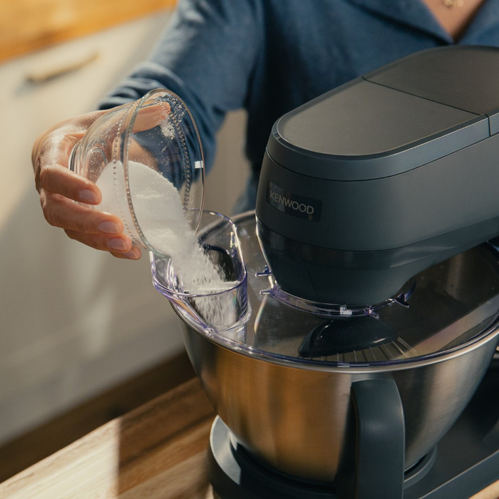 Kenwood Multitasker KHC30.050GY product in gebruik