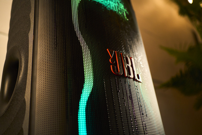 JBL Partybox Ultimate 2 product in gebruik