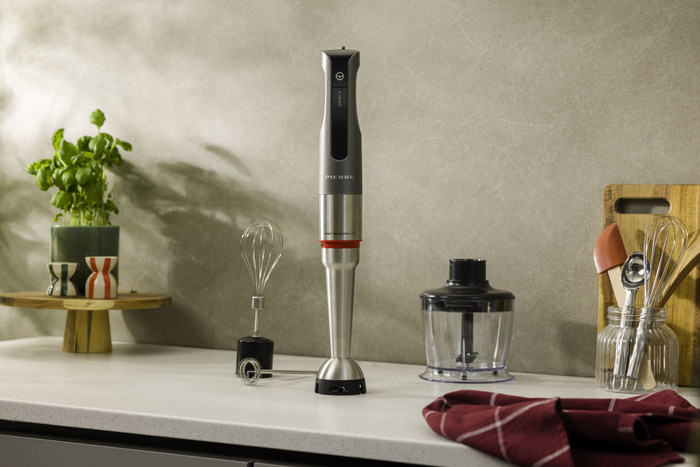 Pierre Immersion Blender PHB7000 Smart product in use