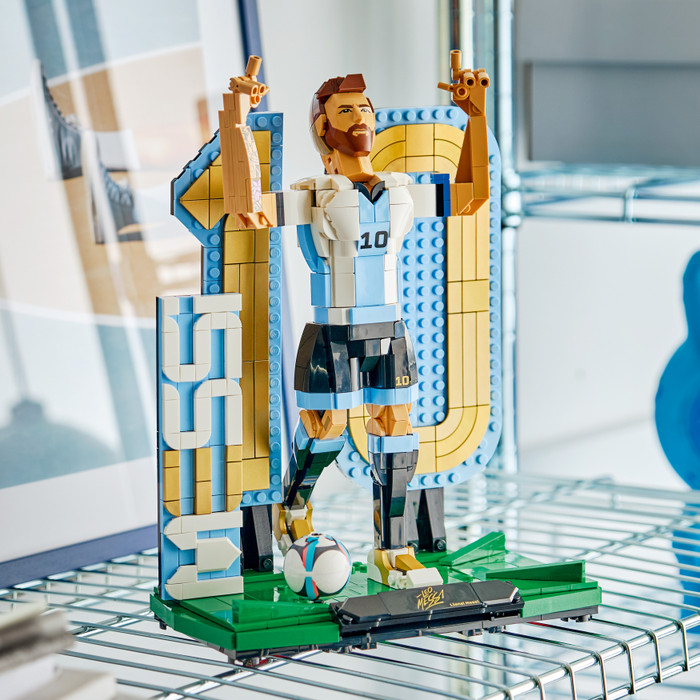 LEGO Editions Lionel Messi Voetballegende 43015 product in gebruik