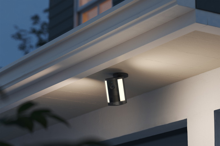 Ring Spotlight Camera 2e Generatie Batterij Zwart product in gebruik
