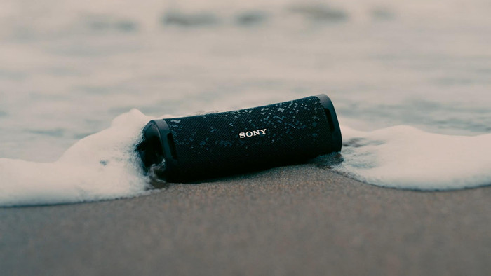 Sony ULT Field 1 Wit product in gebruik
