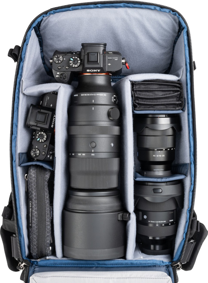 Think Tank DarkLight Backpack 20L Zwart binnenkant