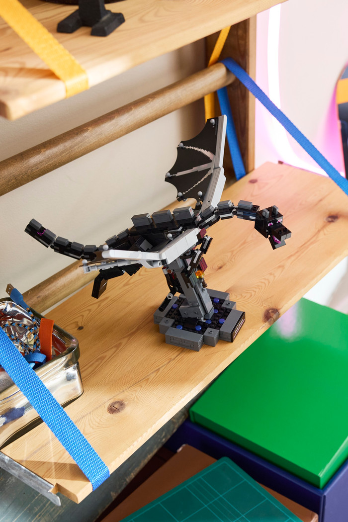 LEGO Minecraft de Enderdraak 21595 product in gebruik
