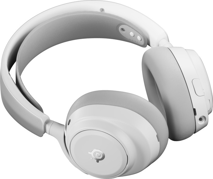 SteelSeries Arctis Nova Pro Omni White detail