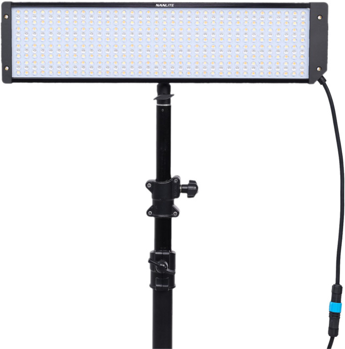 Nanlite PavoSlim 60CL voorkant