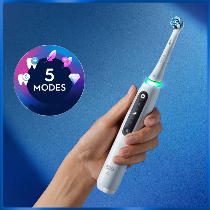 Oral-B iO 5N White product in gebruik