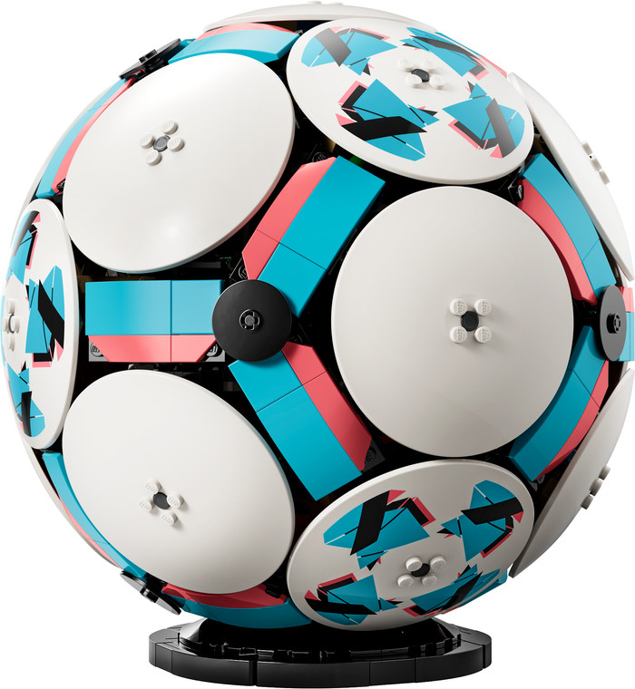 LEGO Editions Voetbal 43019 Main Image