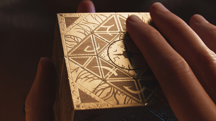 Clive Barker's Hellraiser Revival Day One Edition PS5 product in gebruik