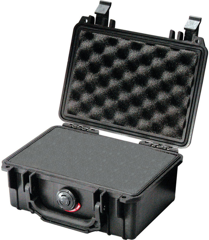 Pelicase 1120 black with Pick 'n Pluck Foam inside