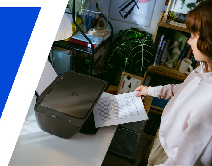 HP DeskJet 2910 Zwart product in gebruik