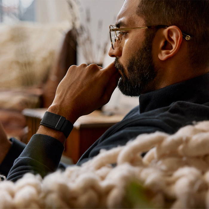 WHOOP 5.0 Peak Zwart product in gebruik