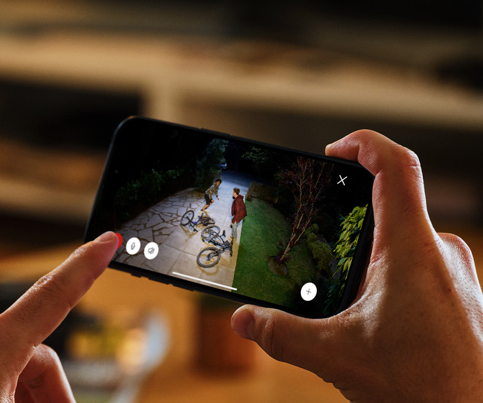 Ring Floodlight Camera Wired Pro 2e Generatie Zwart product in gebruik
