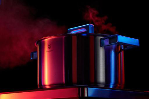 WMF Ultimate Cool Pannenset 5-delig + glazen deksel product in gebruik