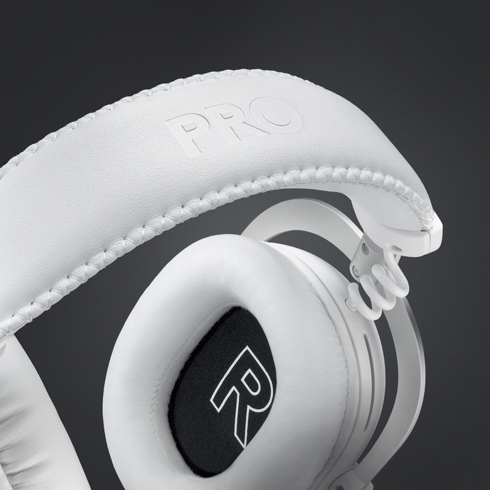 Logitech G PRO X 2 Lightspeed Wireless Gaming Headset Wit product in gebruik