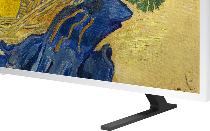LG Gallery TV with Frame 65'' detail