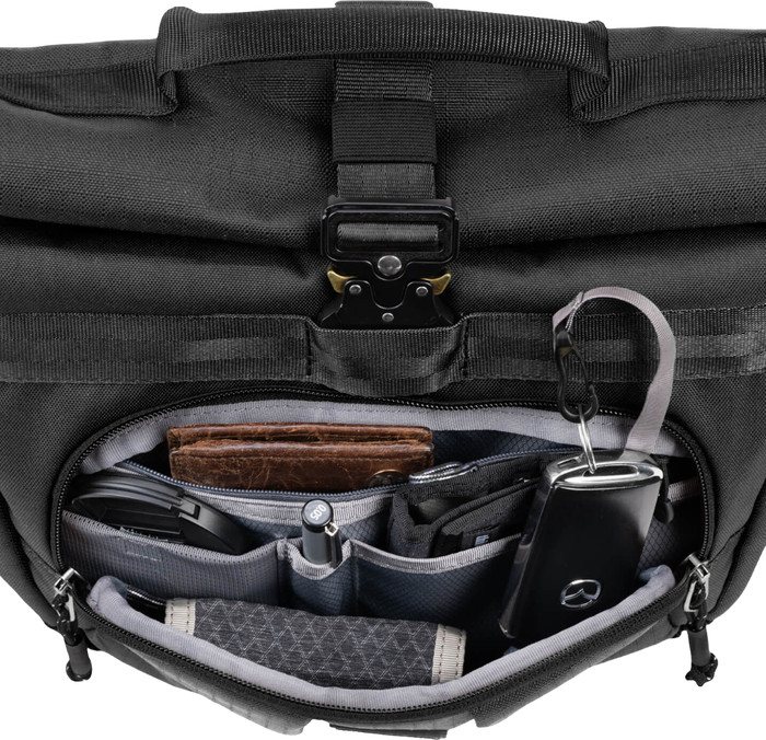 Think Tank FocusPoint Crossbody 8L Zwart binnenkant