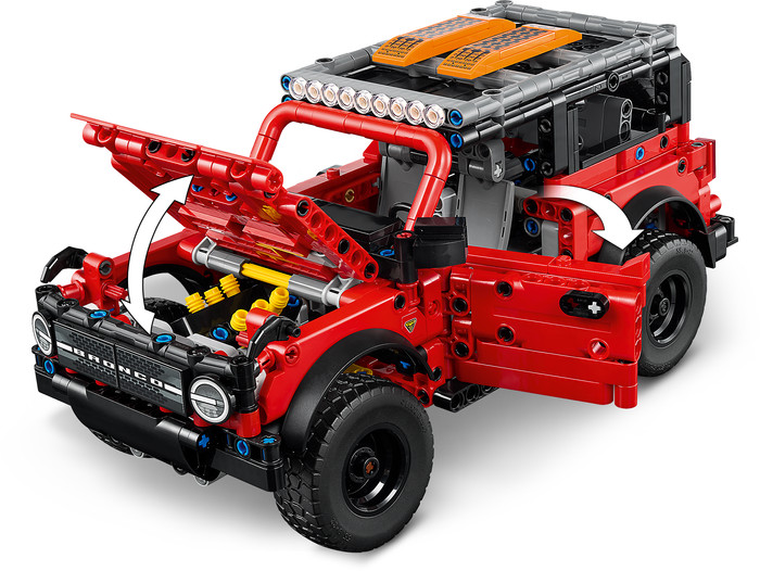 LEGO Technic Ford Bronco 42213 detail