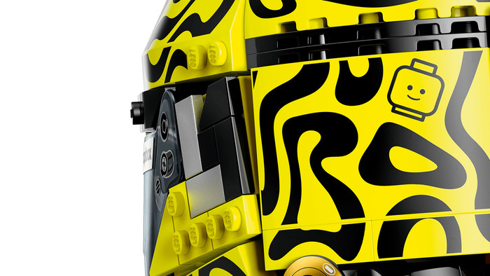 LEGO Editions McLaren Mastercard F1 Team Helmet from Lando Norris 43023 detail