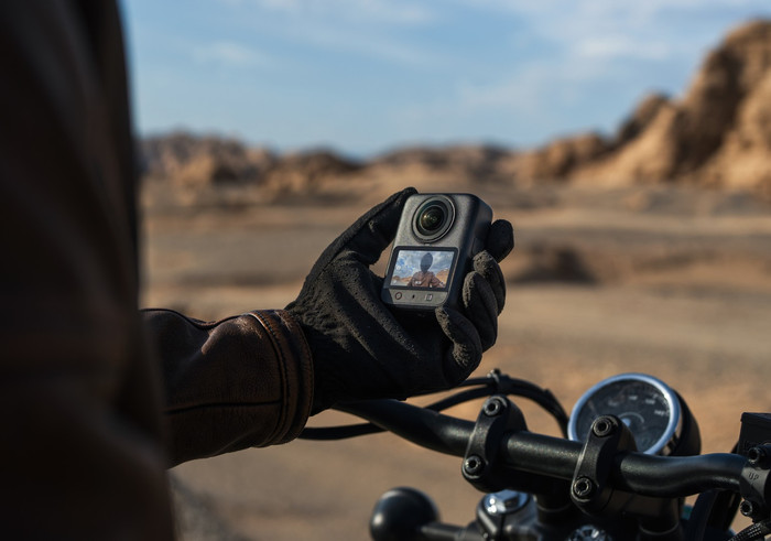 DJI Osmo 360 II Limitless Riding Combo product in gebruik