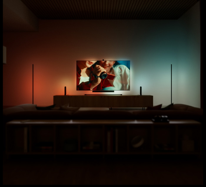 Philips Hue Play Gradient LED Strip voor 75 tot 85 inch TV product in gebruik