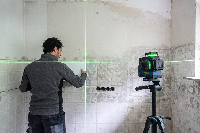 Bosch Professional GLL 12V-100-33 CG product in gebruik