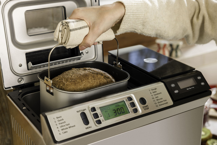 Pierre Broodbakmachine PBM9000 product in gebruik