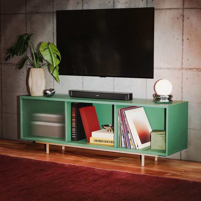 Bose TV Speaker (2nd Gen) product in gebruik