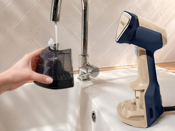 Tefal AeroSteam Elite DT9620 product in gebruik