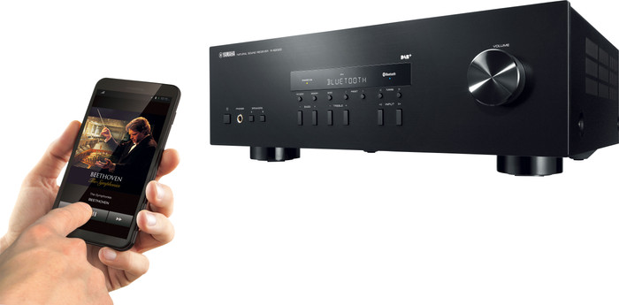 Yamaha R-S202 DAB+ Zwart product in gebruik